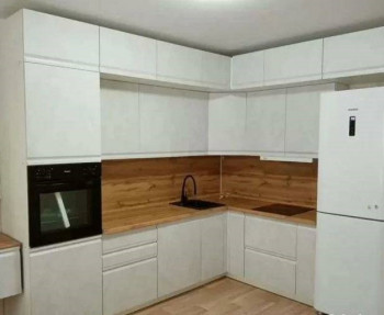 Модульная кухня Бруклин 2.4 x 2 м (Бетон белый) в Игарке - igarka.mebel54.com | фото